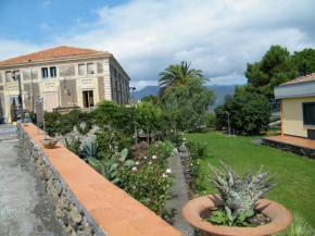 Отель Etna Wine Azienda Agrituristica  Пассопискьяро